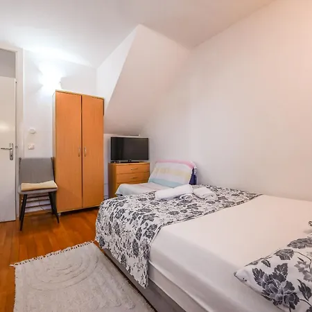 Apartman Jakova Dudana 10 Makarska